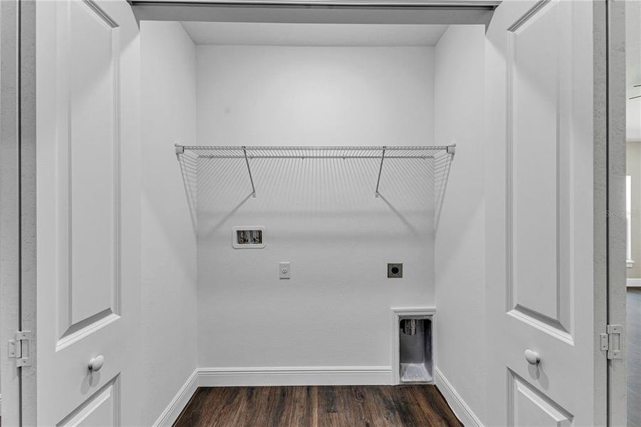 Spacious, unfurnished interior of a new home in , Orange City (Image 31).