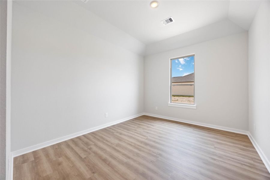 Spacious, unfurnished interior of a new home in Barton Place, Cleveland (Image 23).