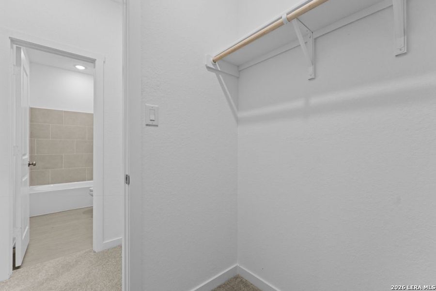 Spacious, unfurnished interior of a new home in Brookmill, San Antonio (Image 16).