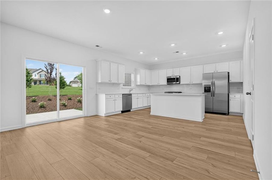 Spacious, unfurnished interior of a new home in Apalachee Hills, Bethlehem (Image 34).