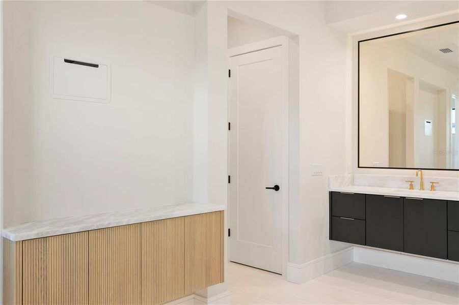 Image 86 of a home in . Image 86 of a home in .