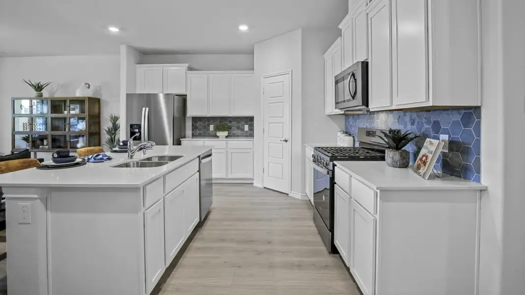 Furnished interior view inside a new home in Elevon, Lavon (Image 3).