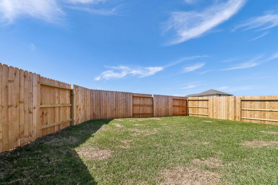 Photo is not of the actual home, but is an inspirational photo of builder’s model home and may depict options, furnishings, and/or decorator features that are not included Photo is not of the actual home, but is an inspirational photo of builder’s model home and may depict options, furnishings, and/or decorator features that are not included