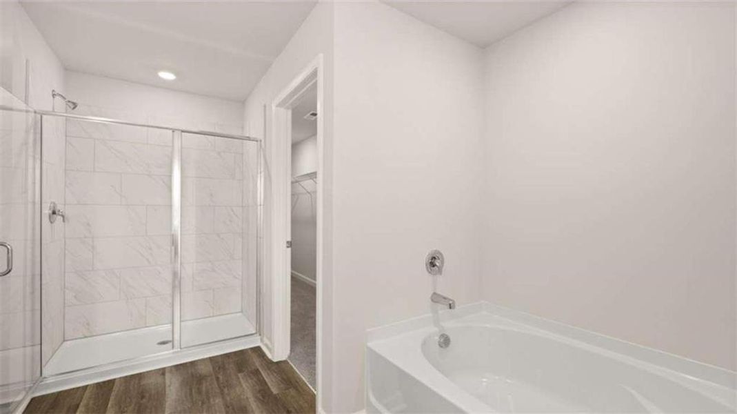 Spacious, unfurnished interior of a new home in Echo Glen, Stockbridge (Image 45).