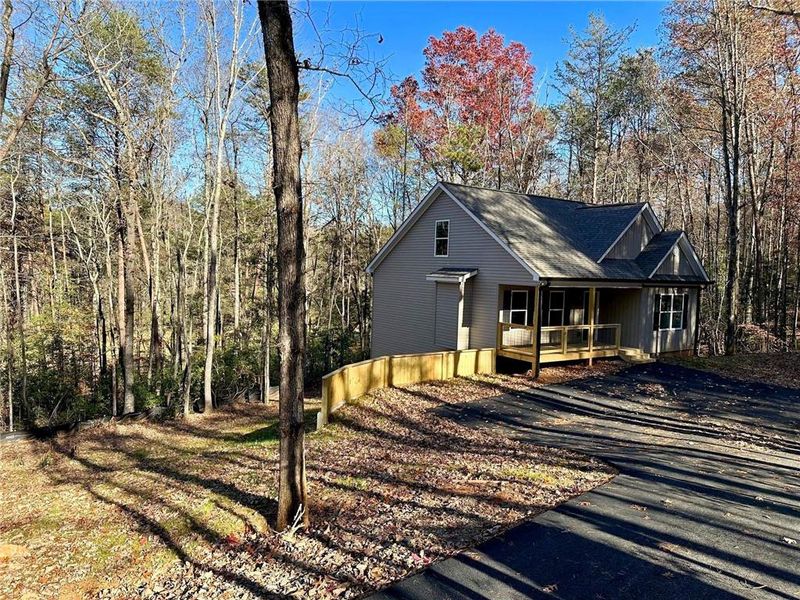 Exterior details and patio area of a home in , Dahlonega (Image 2).