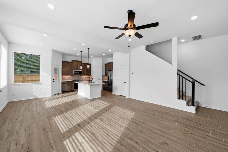 Spacious, unfurnished interior of a new home in Woodforest, Montgomery (Image 24).