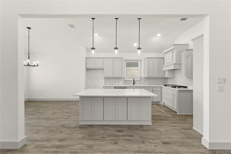 07. 544 Wickerdale - Kitchen