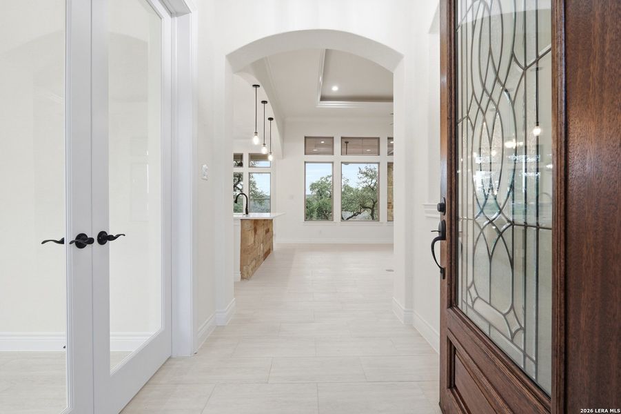 Spacious, unfurnished interior of a new home in , Spring Branch (Image 29). Spacious, unfurnished interior of a new home in , Spring Branch (Image 29).