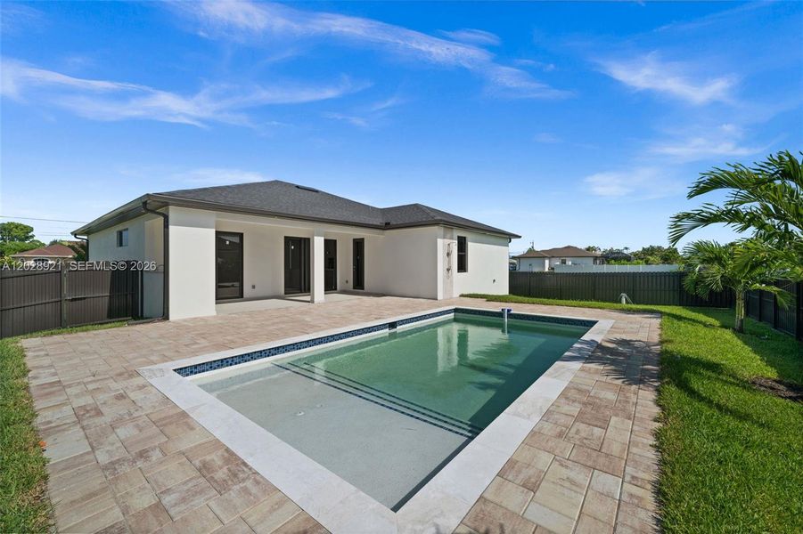 Exterior details and patio area of a home in , Cape Coral (Image 21).