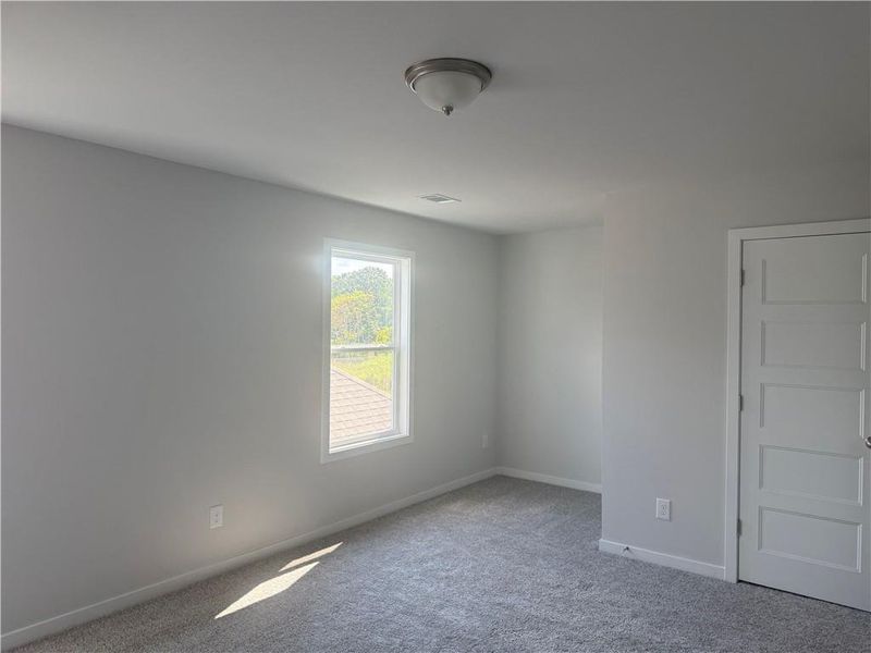 Spacious, unfurnished interior of a new home in Fowler Farms, Auburn (Image 24).
