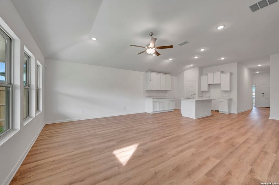 Spacious, unfurnished interior of a new home in Agave, San Antonio (Image 28). Spacious, unfurnished interior of a new home in Agave, San Antonio (Image 28).