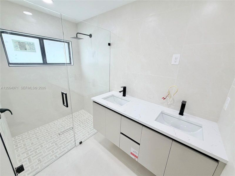 Furnished interior view inside a new home in , Lehigh Acres (Image 8).