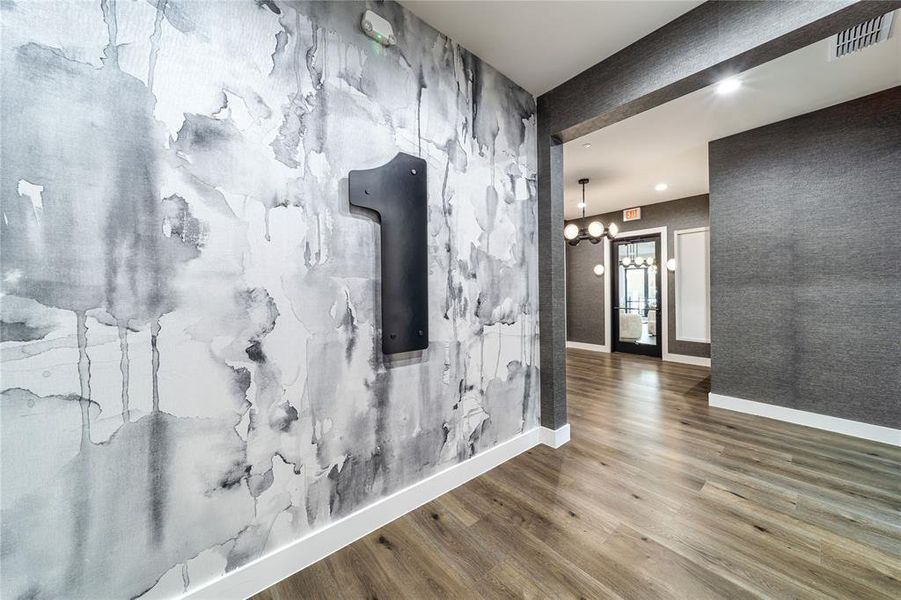 Spacious, unfurnished interior of a new home in , Dallas (Image 18).