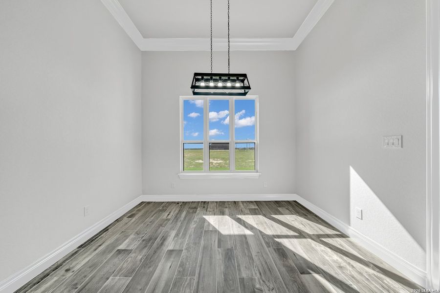 Spacious, unfurnished interior of a new home in , La Vernia (Image 26).