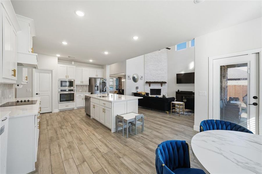 Furnished interior view inside a new home in , Midlothian (Image 33).