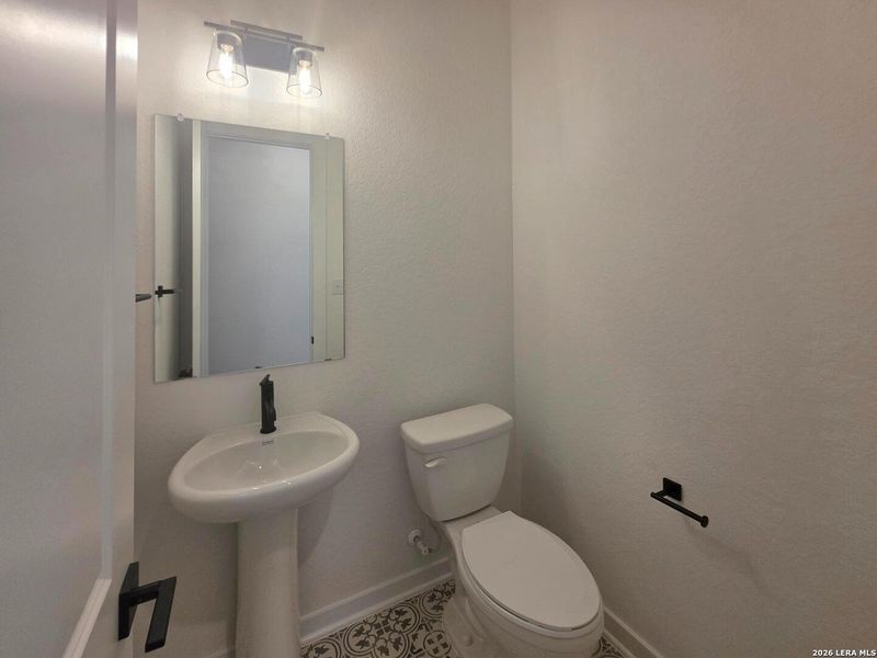 Furnished interior view inside a new home in Saddlebrook Ranch, Schertz (Image 10).