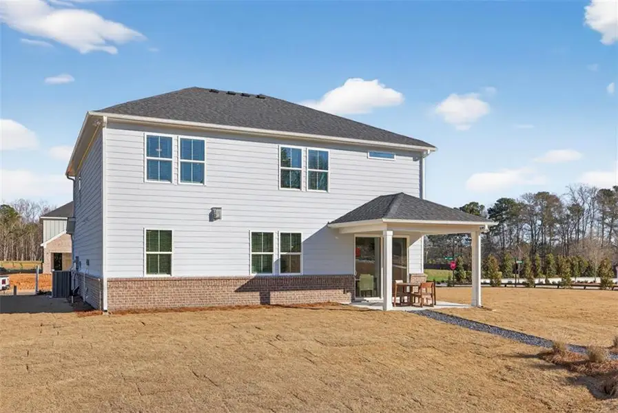 Exterior details and patio area of a home in Linden Grove, Powder Springs (Image 34).