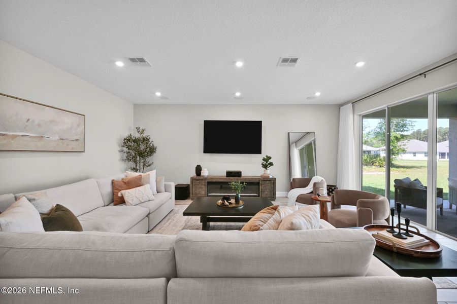 Furnished interior view inside a new home in , Middleburg (Image 68).