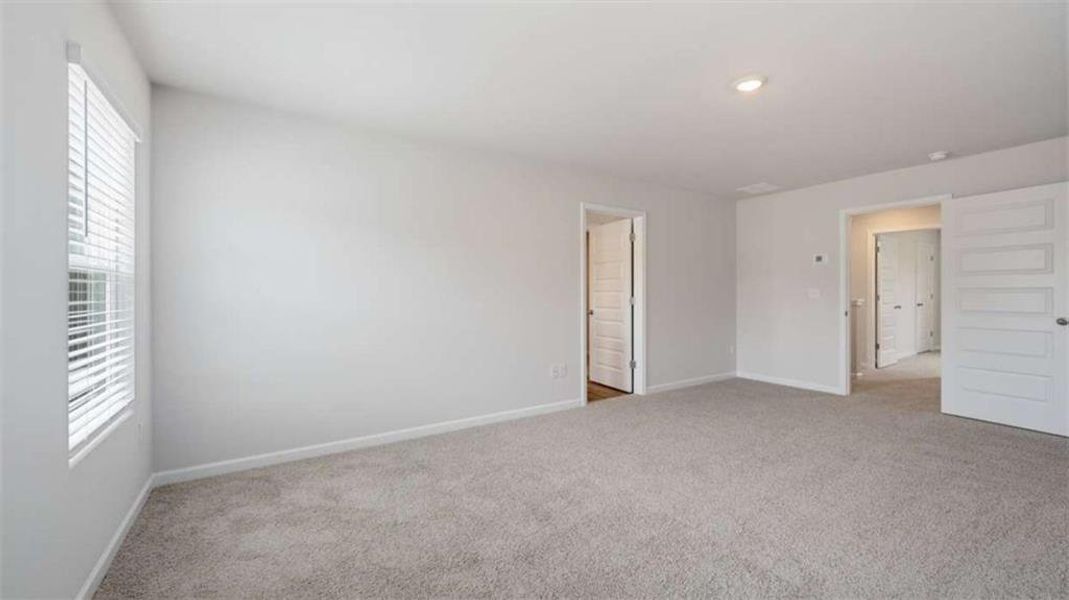 Spacious, unfurnished interior of a new home in Brooks Station, Dacula (Image 31).