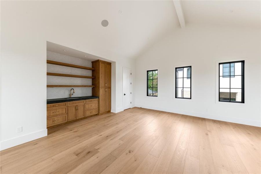 Guest space above garage