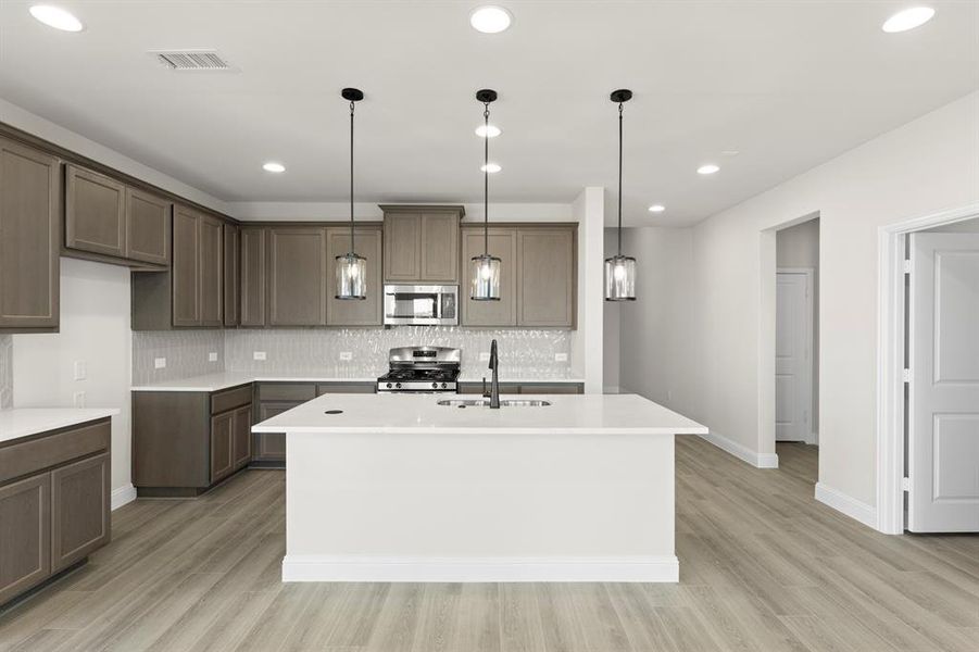 07. 2453 Wheatfield - Kitchen