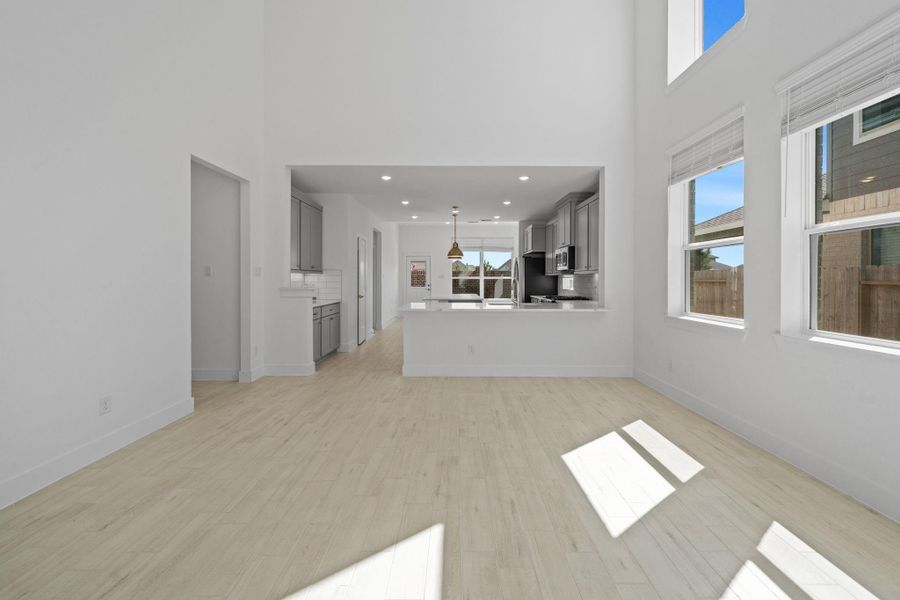 Spacious, unfurnished interior of a new home in Emory Glen, Magnolia (Image 34).