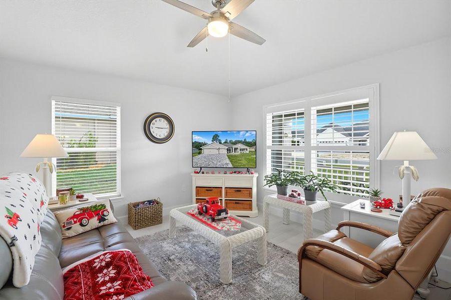 Furnished interior view inside a new home in , Dunnellon (Image 15).