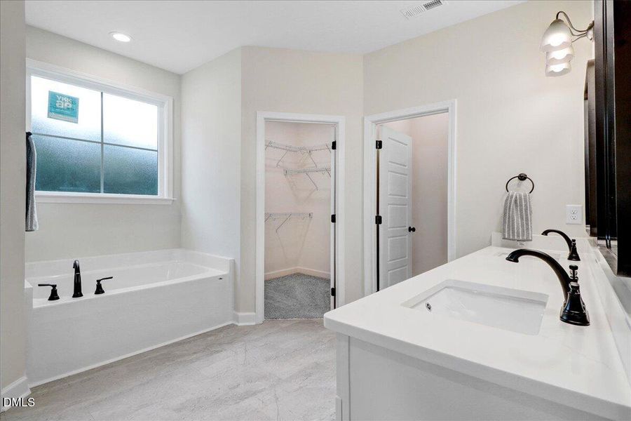 21-3725 Huntcliff Dr-21