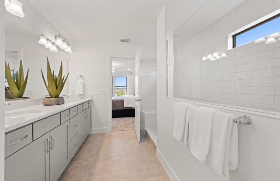 Owner's bathroom with optional walk-in shower