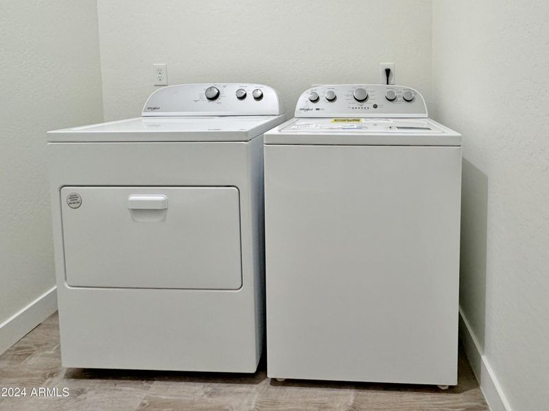 Washer & dryer