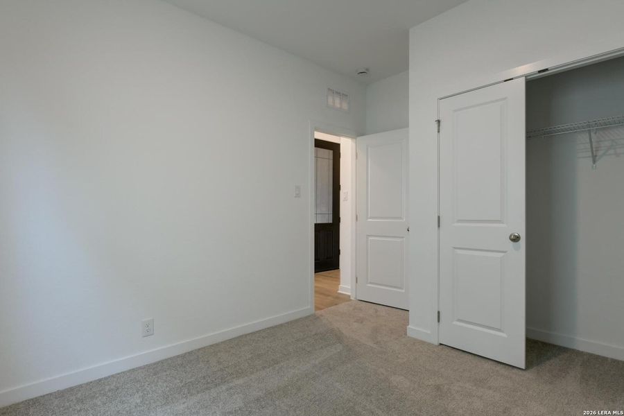 Spacious, unfurnished interior of a new home in Cordova Trails, Seguin (Image 17).