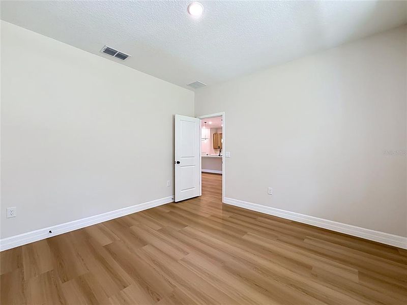 Spacious, unfurnished interior of a new home in , Eustis (Image 18).