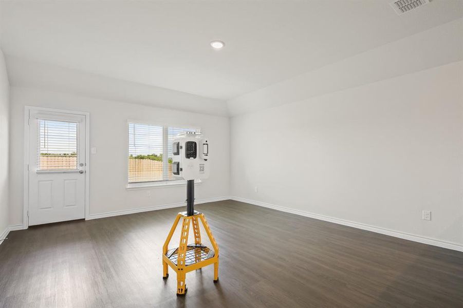 Image 15 of a home in Sycamore Landing. Image 15 of a home in Sycamore Landing.