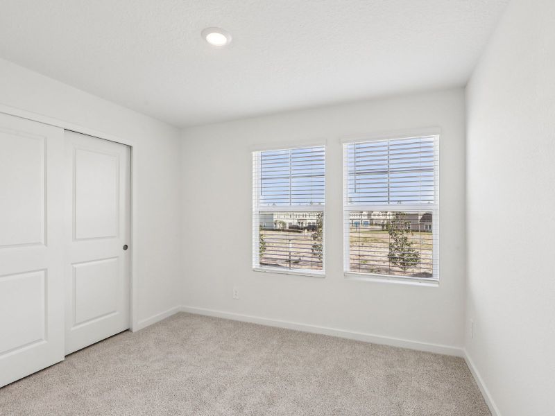 Spacious, unfurnished interior of a new home in Parkside at Shearwater, St. Augustine (Image 9).