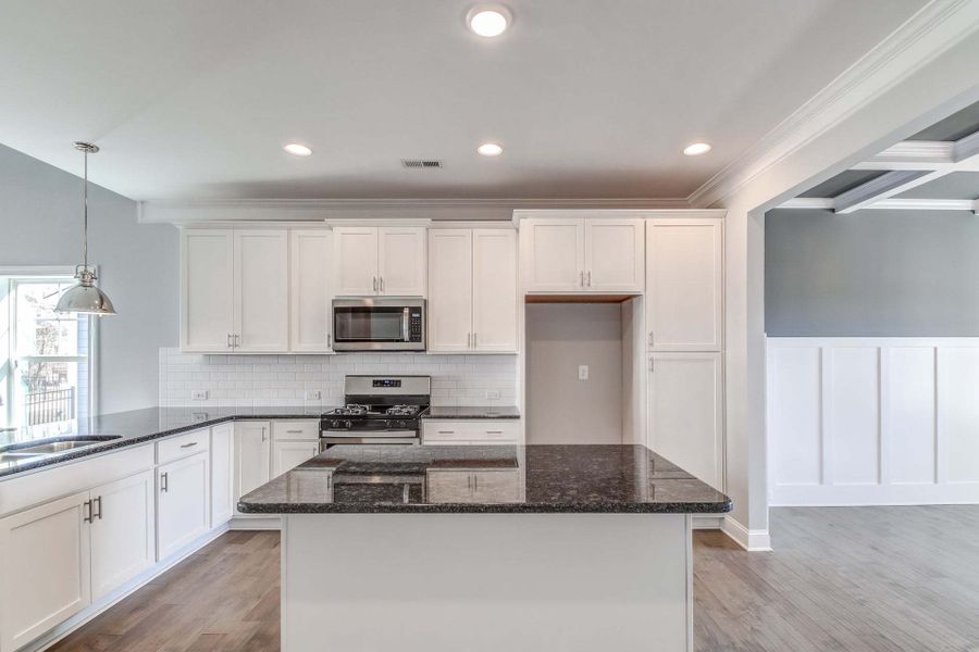 Representative furnished interior of a home built from the Rivermist by Caviness & Cates Communities in Maggie Way, Wendell (Image 204).