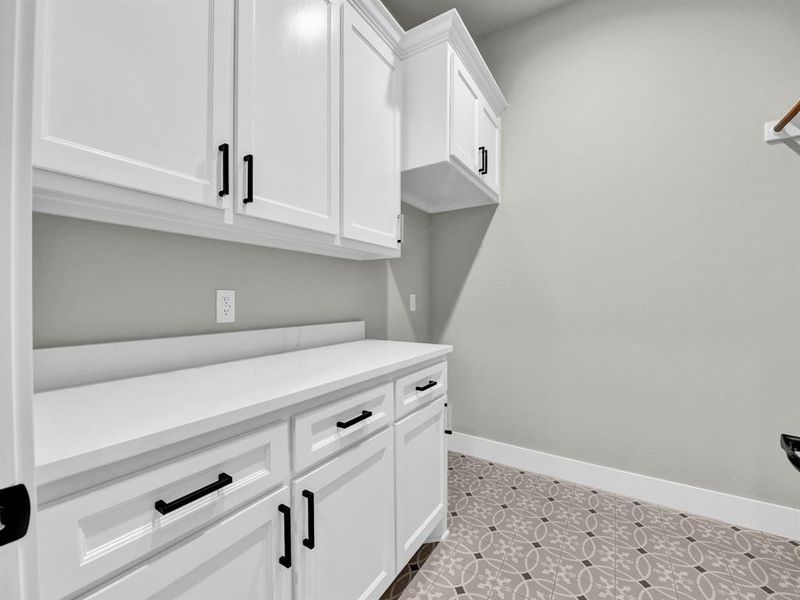Furnished interior view inside a new home in , Weatherford (Image 14).