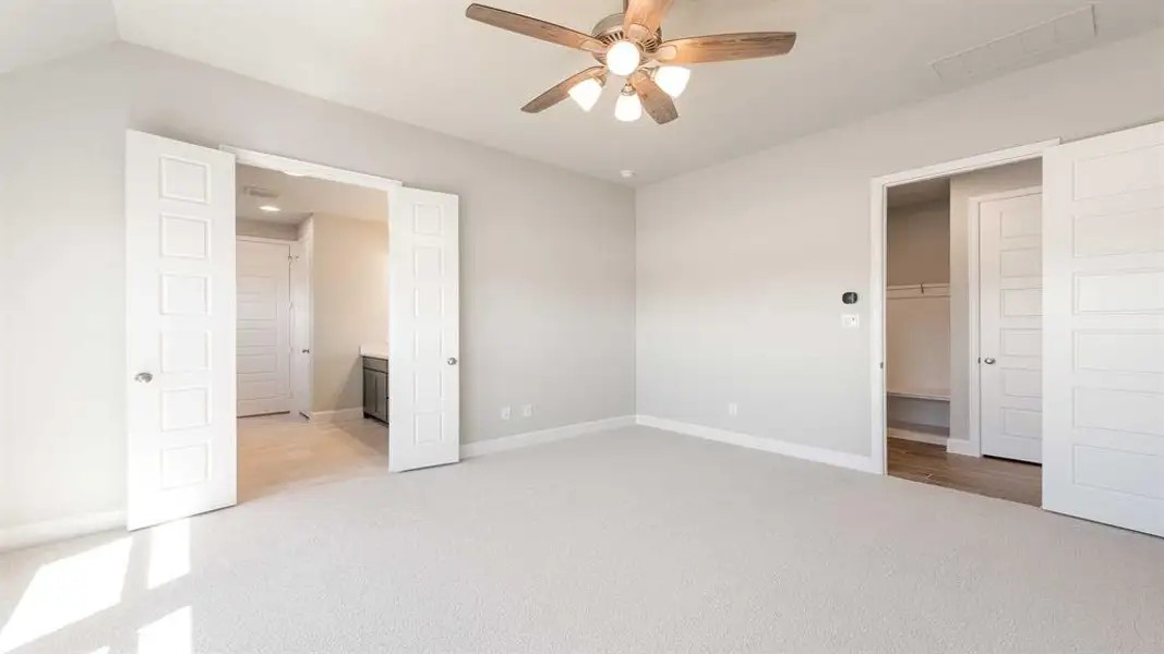 Spacious, unfurnished interior of a new home in The Heights At Uptown Celina 45', Celina (Image 16). Spacious, unfurnished interior of a new home in The Heights At Uptown Celina 45', Celina (Image 16).