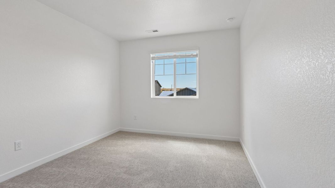 Spacious, unfurnished interior of a new home in Granary, Johnstown (Image 17).