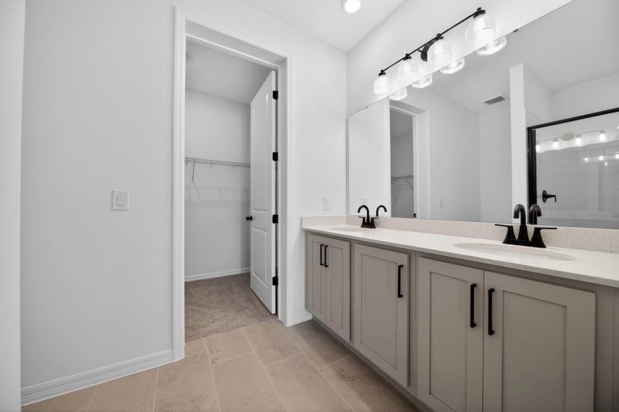 Furnished interior view inside a new home in Catamaran Cove, Rockledge (Image 8).