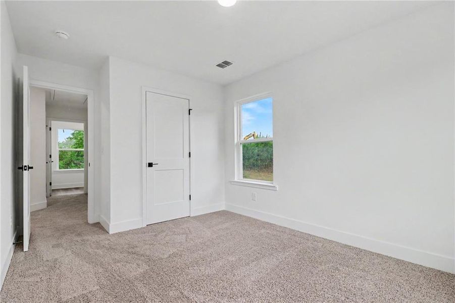 Spacious, unfurnished interior of a new home in Thunder Ridge, Dawsonville (Image 49).