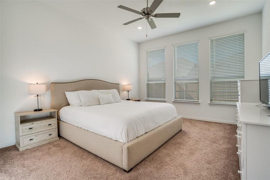 Furnished interior view inside a new home in Bridgewater: Classic Collection, Princeton (Image 14). Furnished interior view inside a new home in Bridgewater: Classic Collection, Princeton (Image 14).