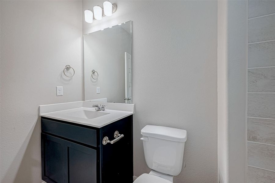 Furnished interior view inside a new home in Woodland Lakes, Huffman (Image 9).