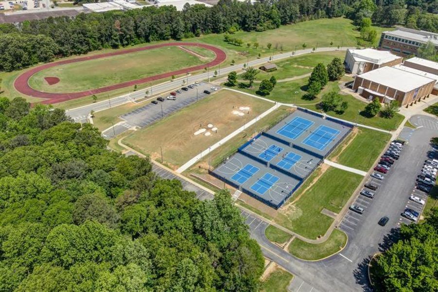 Community amenities in Hemingway, Flowery Branch (Image 38).