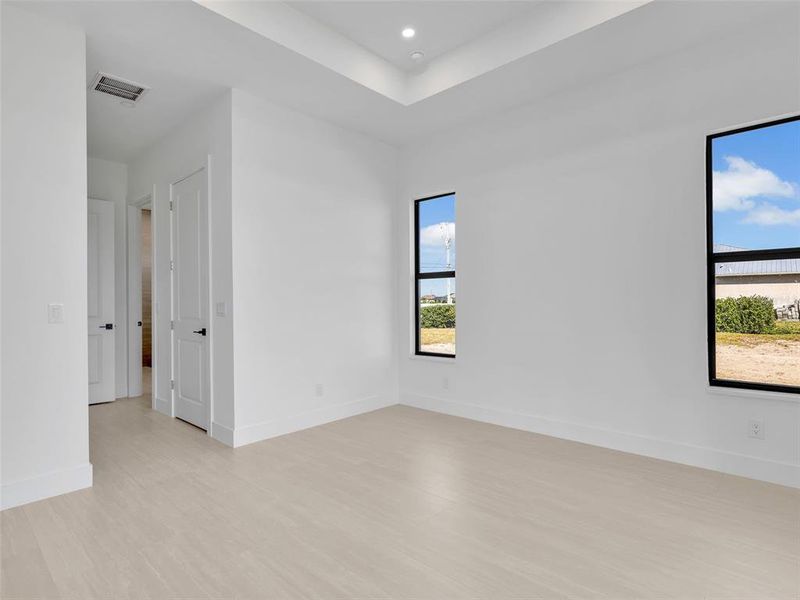 Spacious, unfurnished interior of a new home in , Cape Coral (Image 23). Spacious, unfurnished interior of a new home in , Cape Coral (Image 23).