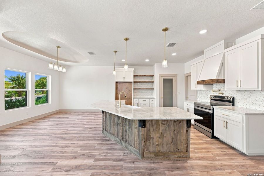 Furnished interior view inside a new home in , Kerrville (Image 8).