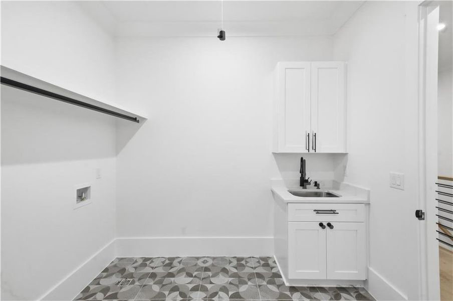 Image 85 of a home in .