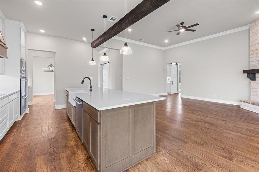 Furnished interior view inside a new home in King Crossing Estates, Van Alstyne (Image 15). Furnished interior view inside a new home in King Crossing Estates, Van Alstyne (Image 15).