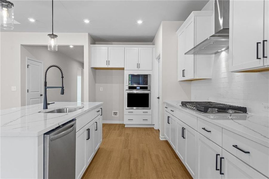 Furnished interior view inside a new home in Kelly Preserve, Loganville (Image 9).