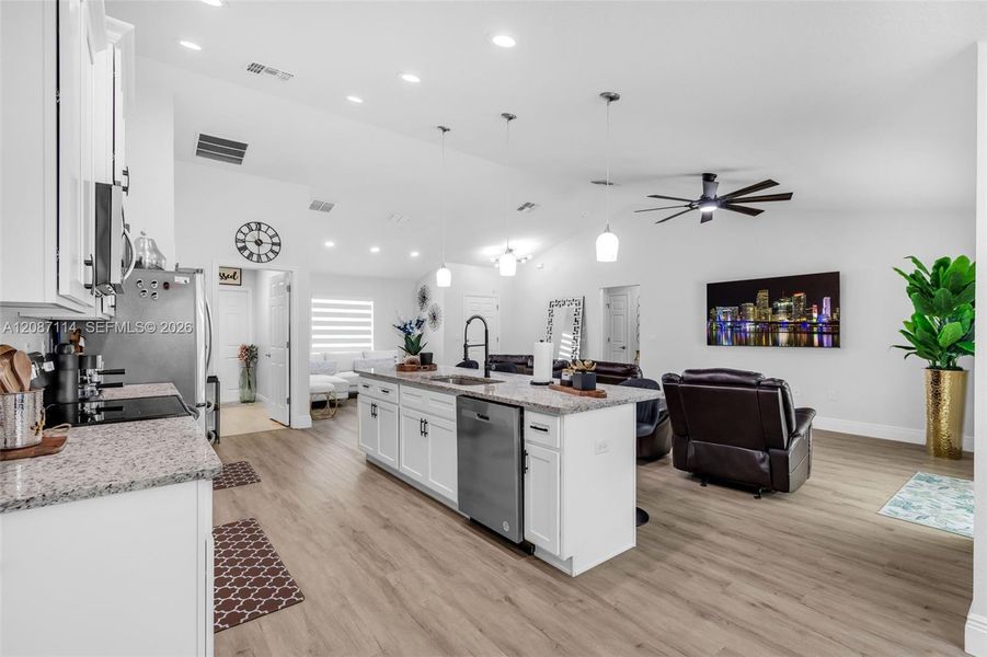 Furnished interior view inside a new home in , Ocala (Image 24).
