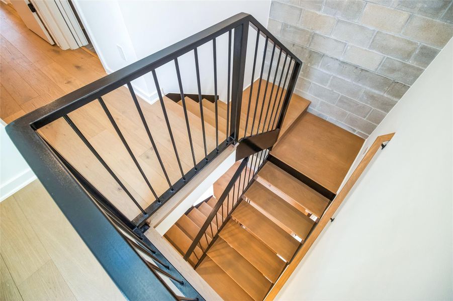 Image 16 of a home in .